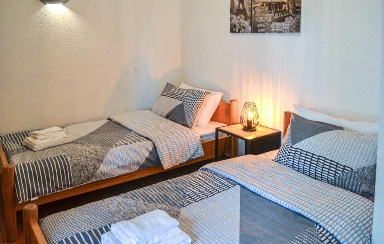 2 Bedroom Nice Home In Vitrac Vitrac  Exterior photo